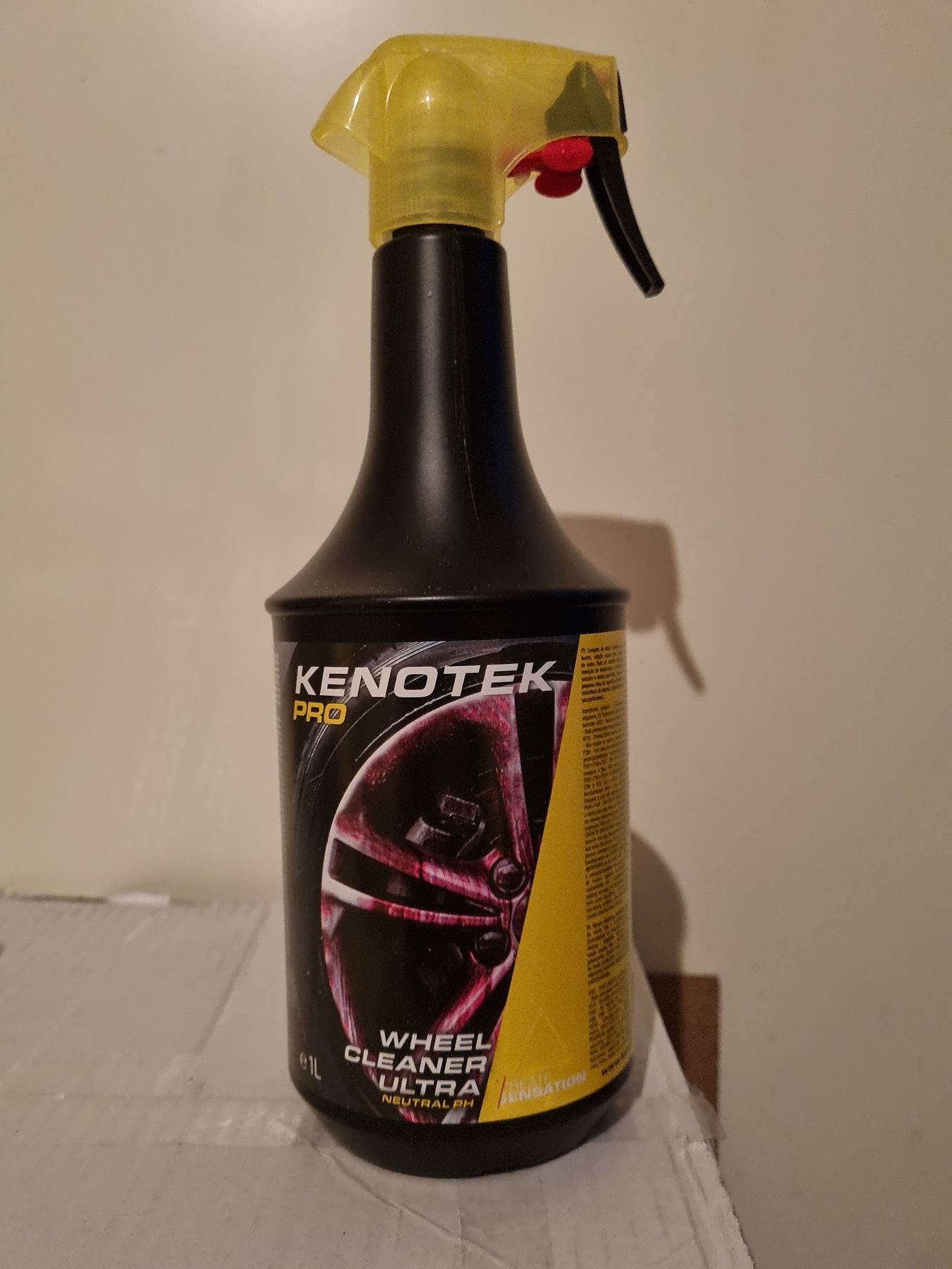 Fles Kenotek Pro Wheel Cleaner Ultra